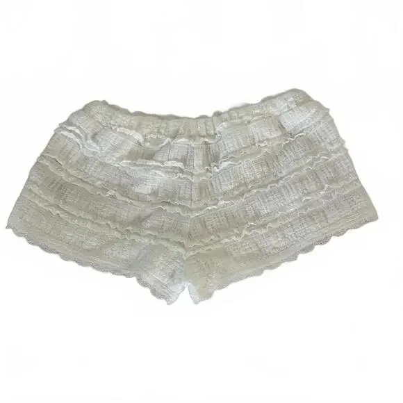 NWOT Edikted Lucy Ruffled Lace Shorts Sz XS - Picture 3 of 10